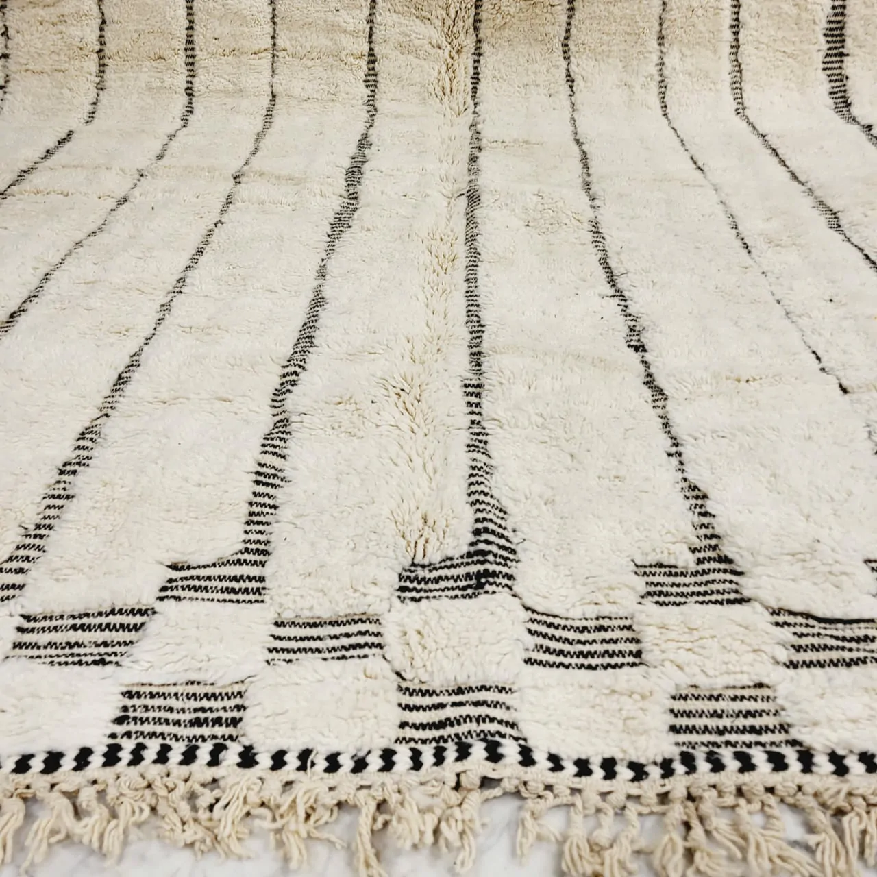 Shag Moroccan Beni Ourain Rug 10'x13' - Image 10