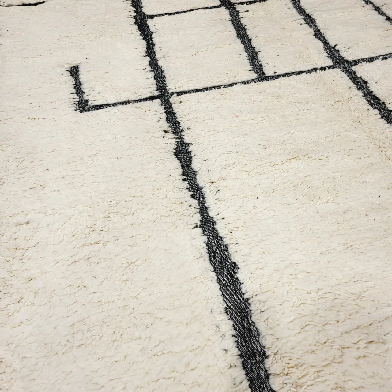 Shag Moroccan Beni Ourain Rug 8’x10′