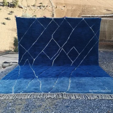 Beni Mrirt Rug – The Tarka Deep Blue Ombre Abstract Shag