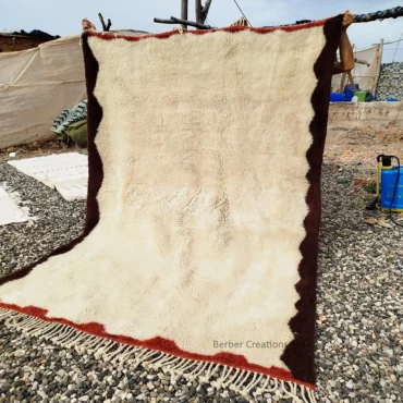 Authentic Beni M’rirt Moroccan Rug – Retro Wavy Scalloped Border – Earth Tonal Wool