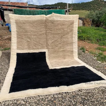 Bauhaus Geometric Black and Beige Beni M’rirt Rug – Hand-Knotted Moroccan Wool