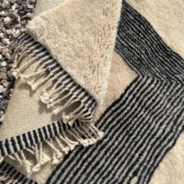 Bauhaus Maze Beige & Black Beni M’rirt Rug – Hand-Knotted Luxury Moroccan Wool