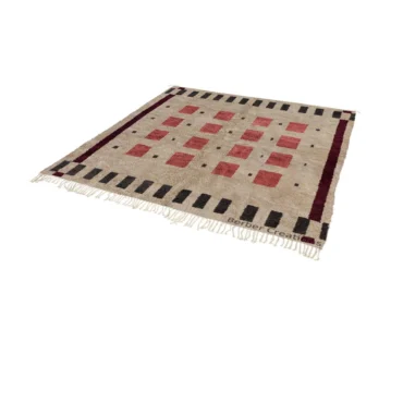 The Atlas Hearth Rug: Authentic Beni Ourain Natural Wool & Terracotta Pattern