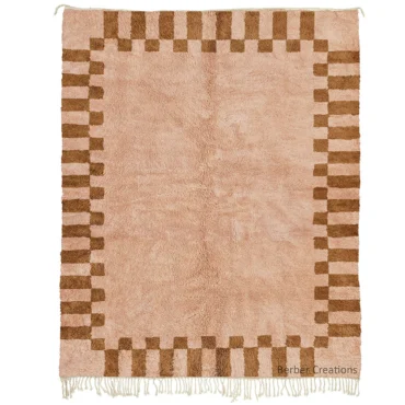 Hand-Knotted Beni Ourain Rug – Blush Pink & Brown Checkered Border