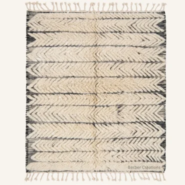 The Ivory Arrowhead Hand-Woven Moroccan Rug